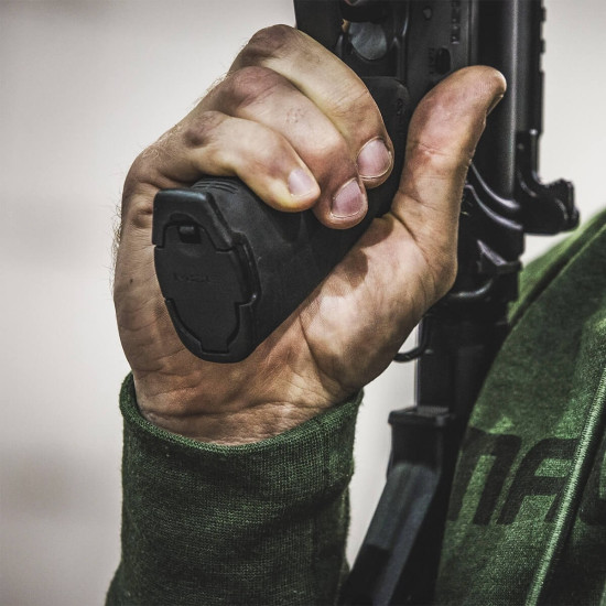 Руків'я Magpul MOE+ Grip для AR15/M4, чорне